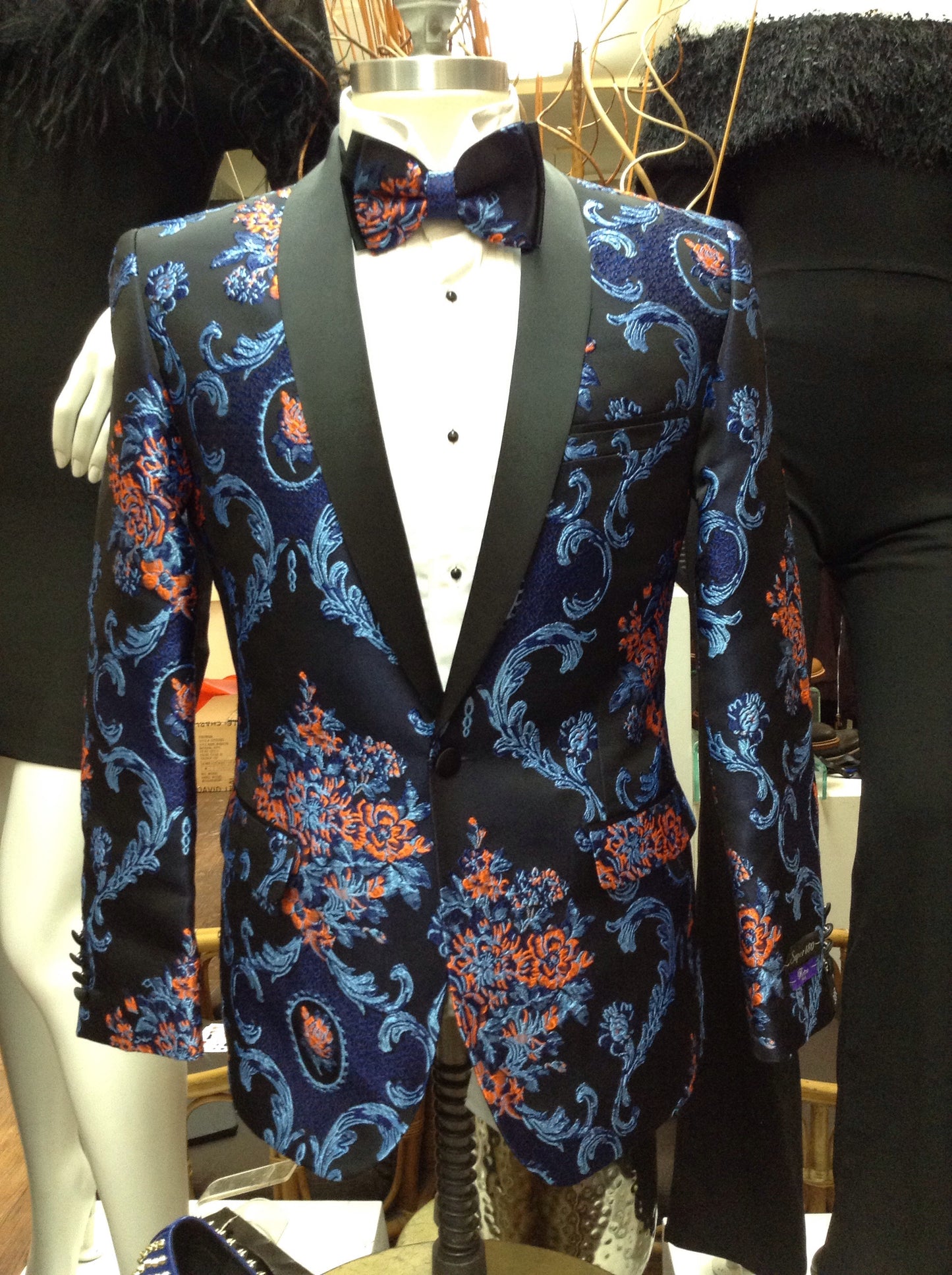 Here I am suit tux - prom wedding formal