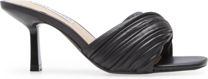 Steve Madden Wink Quilted mule