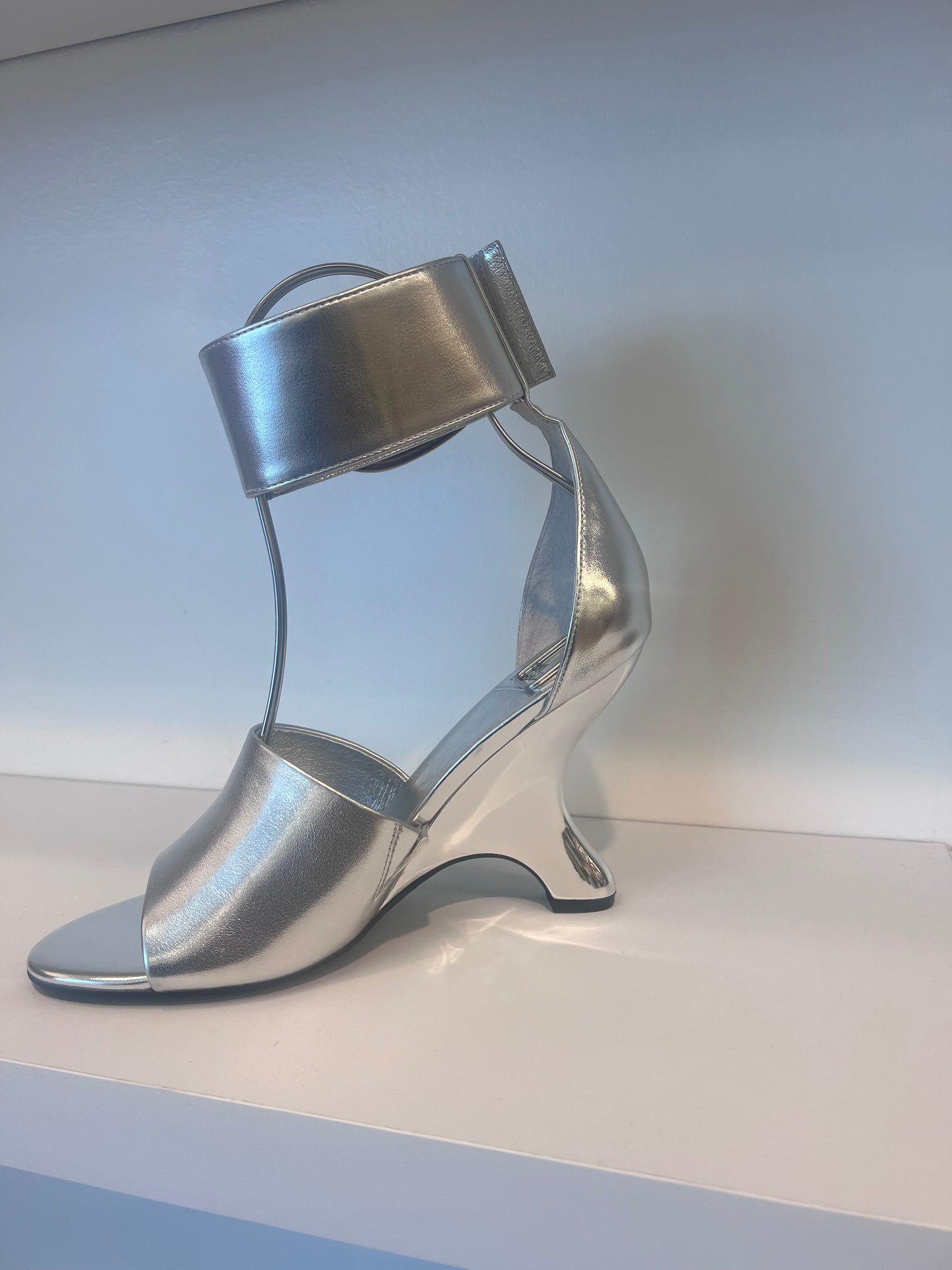 Silver Metamorph Heel