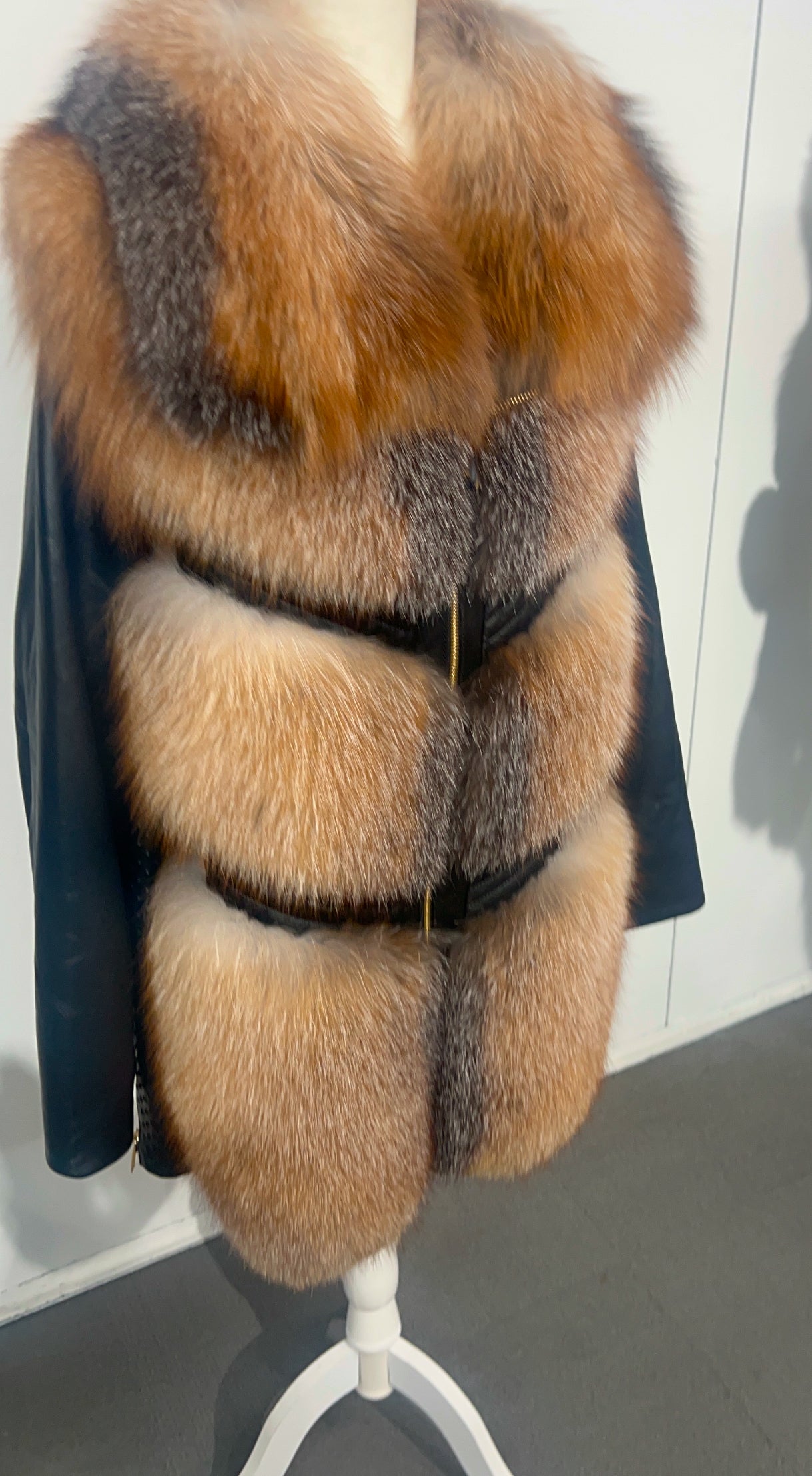 Lava - Real Fox Fur & Lambskin coat