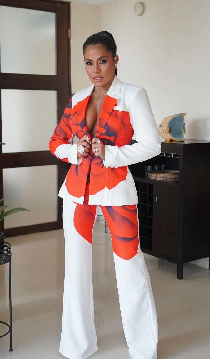 Rosalie Suit