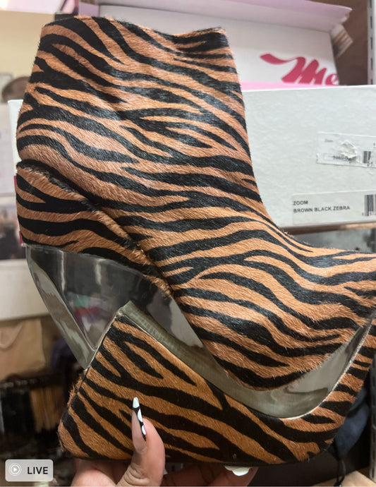 Jeffrey Campbell "Zoom"