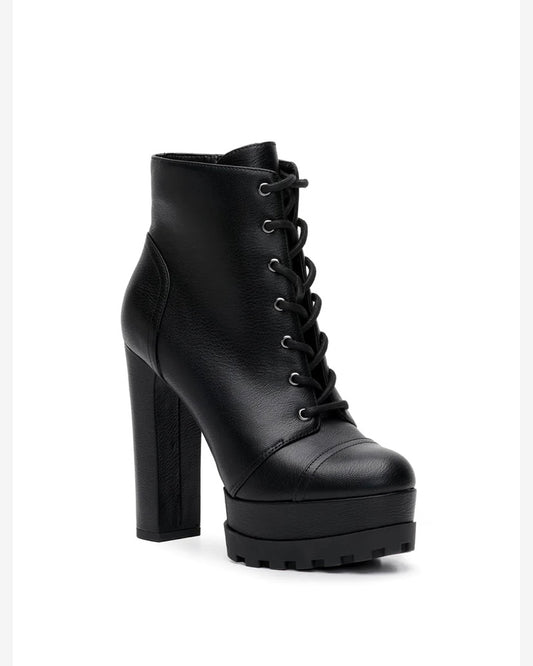 Jessica Simpson Black Beauty Boot